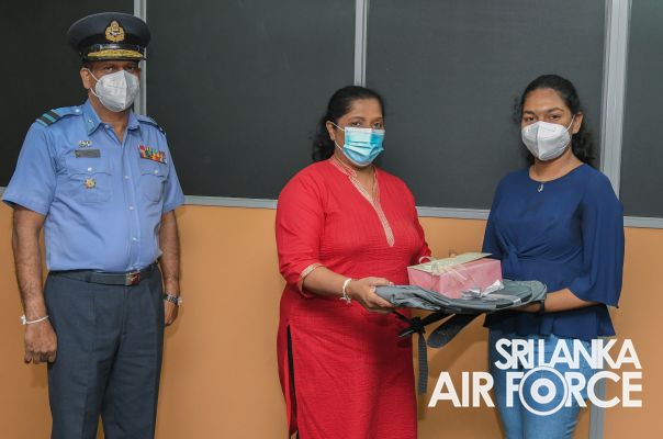 DONATION OF GIFT PACKS BY SLAF SEVA VANITHA UNIT