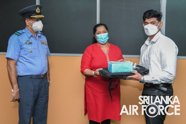 DONATION OF GIFT PACKS BY SLAF SEVA VANITHA UNIT