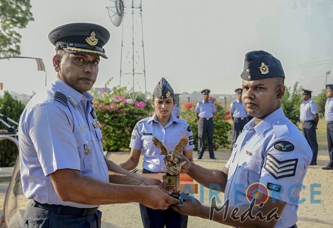 E & T E Wing Kat 61 Anniversiry Formation Day