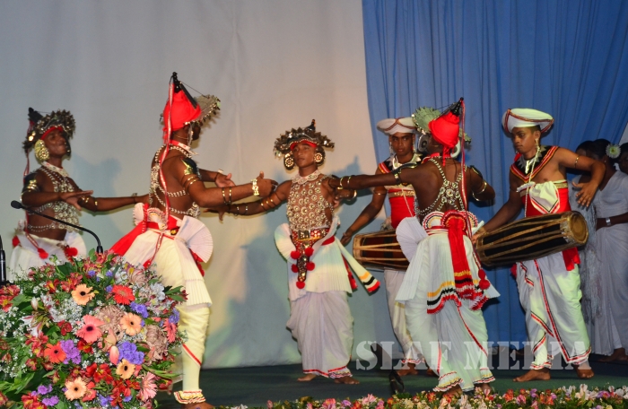 English
Language Day 2015