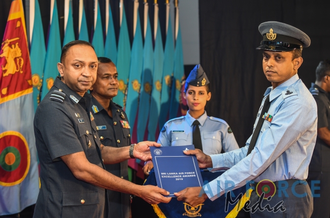 The Sri Lanka Air Force Felicitates the Best of the Best at the Excellence Awards 2019