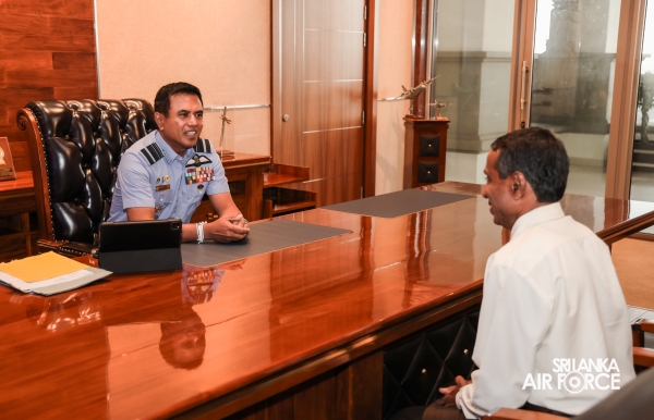 RETIRED SLAF WARRANT OFFICER HONOURED BY COMMANDER OF THE AIR FORCE FOR EXEMPLARY INTEGRITY