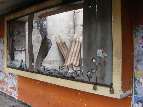 තිස්ස ගින්නෙන් බේරා ගැනේ