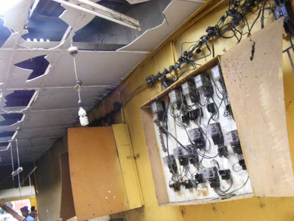 තිස්ස ගින්නෙන් බේරා ගැනේ