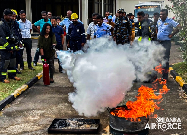 SLAF FIRE SERVICE CONDUCTS AWARENESS PROGRAMME AT SAMANALAWEWA HYDROPOWER STATION