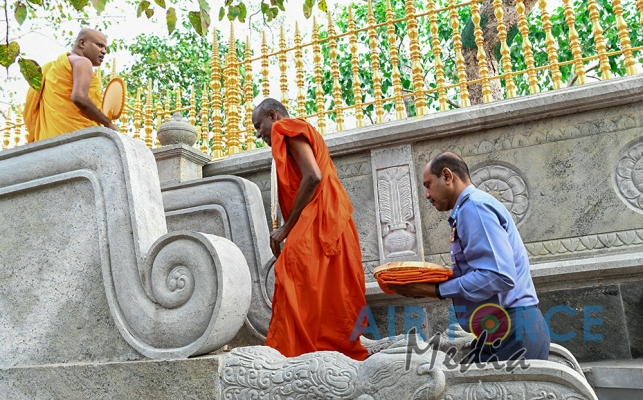 Flag Blessing Ceremony at ‘Sri Maha Bodhi’ Anuradhapura