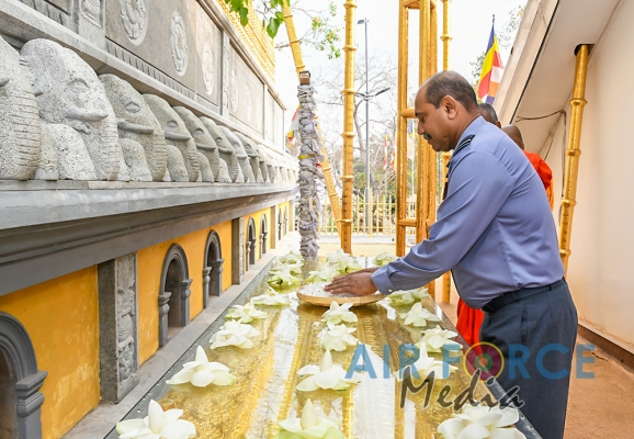 Flag Blessing Ceremony at ‘Sri Maha Bodhi’ Anuradhapura