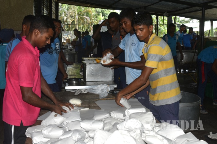 Sri Lanka Air Force Continues its Relief Operations on 29th May 2017