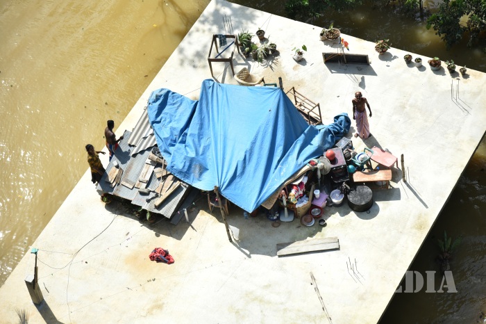 Sri Lanka Air Force Continues its Relief Operations on 29th May 2017