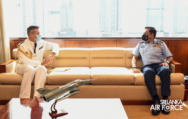 DEFENCE ATTACHÉS AT THE EMBASSY OF FRANCE TO SRI LANKA CALL ON THE COMMANDER OF THE AIR FORCE