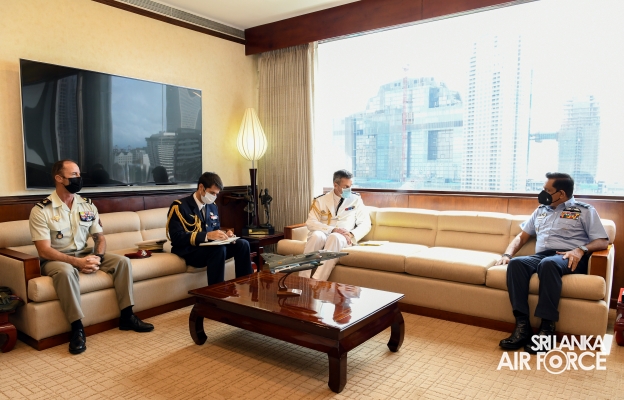 DEFENCE ATTACHÉS AT THE EMBASSY OF FRANCE TO SRI LANKA CALL ON THE COMMANDER OF THE AIR FORCE