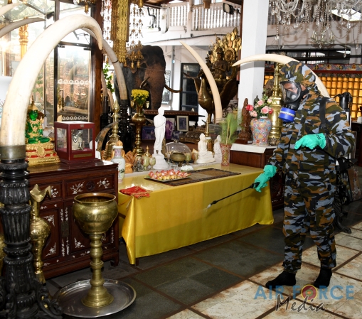 SLAF CBRNE Wing Disinfects Gangaramaya Temple in Colombo