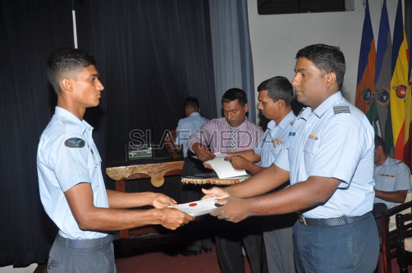 145 වෙනි සහ 147
වෙනි සාමාන්ය යාන්ත්රික ඉංජිනේරු ශිල්පී මූලික වෘත්තීය පුහුණු පාඨමාලාව
සාර්ථකව අවසන් වෙයි...