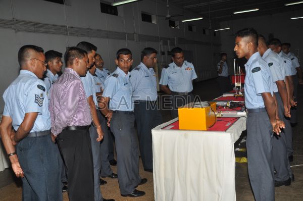 145 වෙනි සහ 147
වෙනි සාමාන්ය යාන්ත්රික ඉංජිනේරු ශිල්පී මූලික වෘත්තීය පුහුණු පාඨමාලාව
සාර්ථකව අවසන් වෙයි...