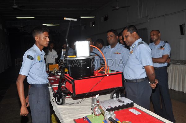 145 වෙනි සහ 147
වෙනි සාමාන්ය යාන්ත්රික ඉංජිනේරු ශිල්පී මූලික වෘත්තීය පුහුණු පාඨමාලාව
සාර්ථකව අවසන් වෙයි...