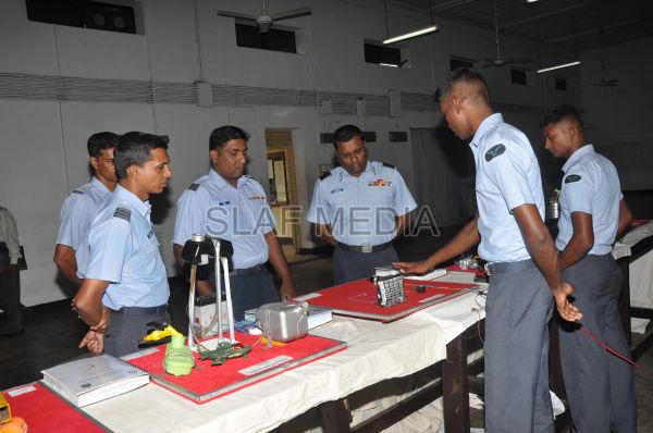 145 වෙනි සහ 147
වෙනි සාමාන්ය යාන්ත්රික ඉංජිනේරු ශිල්පී මූලික වෘත්තීය පුහුණු පාඨමාලාව
සාර්ථකව අවසන් වෙයි...