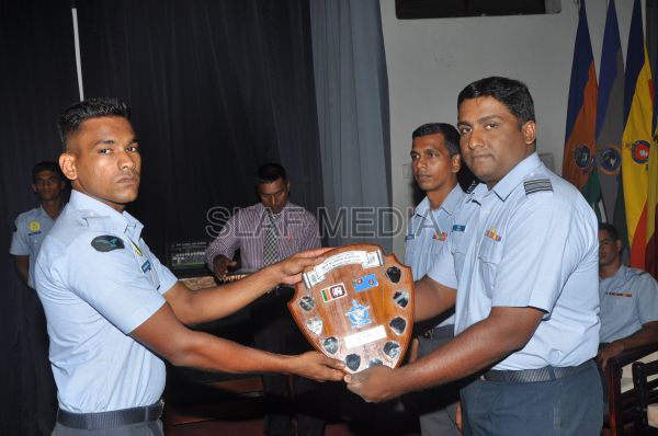 145 වෙනි සහ 147 වෙනි සාමාන්ය යාන්ත්රික ඉංජිනේරු ශිල්පී මූලික
වෘත්තීය පුහුණු පාඨමාලාව සාර්ථකව අවසන් වෙයි...