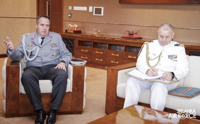 PRESIDENT
PAYS LAST RESPECTS TO FALLEN CAPTAIN PILOT OF THE LUNUWILA TRAGEDY