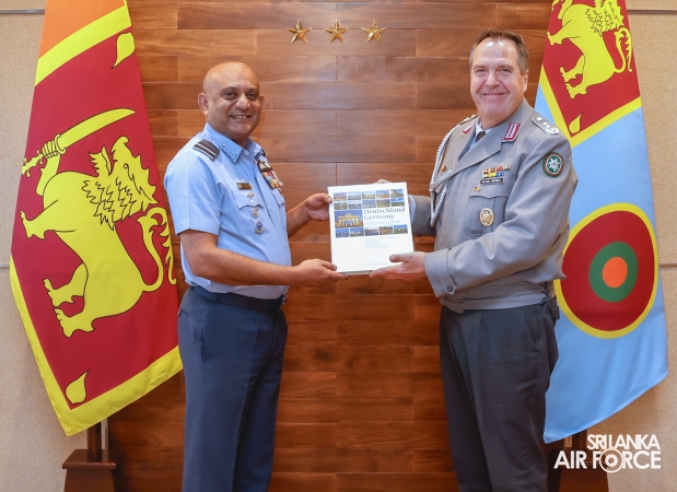 PRESIDENT
PAYS LAST RESPECTS TO FALLEN CAPTAIN PILOT OF THE LUNUWILA TRAGEDY