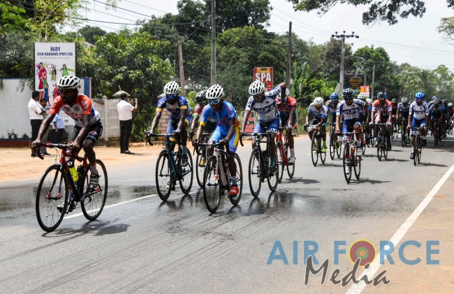 Super Wheelers Cyclist, Dharshana Prasad Wins 2nd Leg of Guwan Hamuda Papedi Sawariya 2020