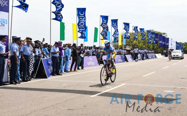Super Wheelers Cyclist, Dharshana Prasad Wins 2nd Leg of Guwan Hamuda Papedi Sawariya 2020