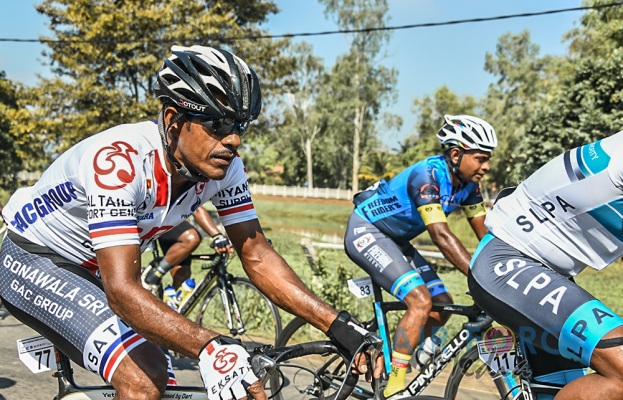 'GUWAN HAMUDA PAPEDI SAWARIYA -2021' CROSSES FINISH LINE AT KATUNAYAKE