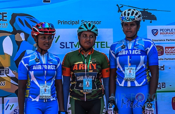 'GUWAN HAMUDA PAPEDI SAWARIYA -2021' CROSSES FINISH LINE AT KATUNAYAKE