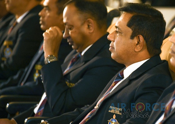 'GUWAN HAMUDA PAPEDI SAWARIYA -2021' CROSSES FINISH LINE AT KATUNAYAKE