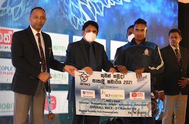 'GUWAN HAMUDA PAPEDI SAWARIYA -2021' CROSSES FINISH LINE AT KATUNAYAKE