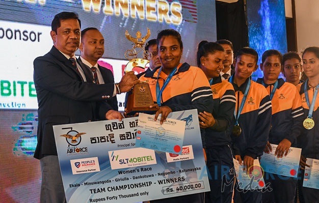 'GUWAN HAMUDA PAPEDI SAWARIYA -2021' CROSSES FINISH LINE AT KATUNAYAKE