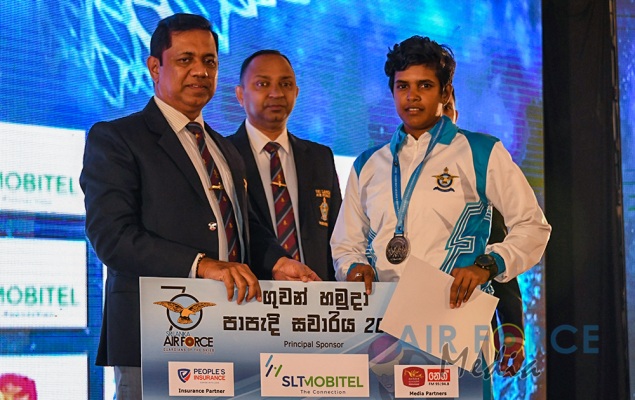 'GUWAN HAMUDA PAPEDI SAWARIYA -2021' CROSSES FINISH LINE AT KATUNAYAKE