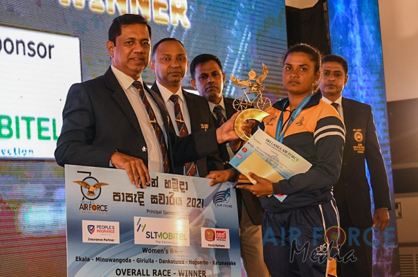 'GUWAN HAMUDA PAPEDI SAWARIYA -2021' CROSSES FINISH LINE AT KATUNAYAKE