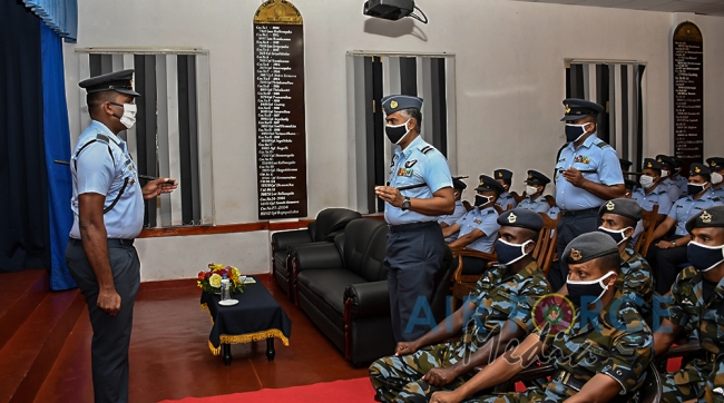 Lanyard and Cane Awarding Ceremony of Gunner Instructors at Combat Training School Diyatalawa
