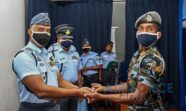 Lanyard and Cane Awarding Ceremony of Gunner Instructors at Combat Training School Diyatalawa