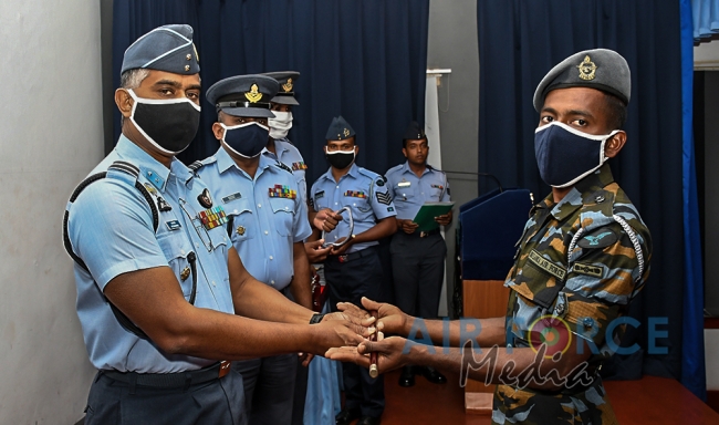 Lanyard and Cane Awarding Ceremony of Gunner Instructors at Combat Training School Diyatalawa