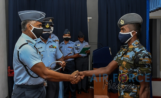 Lanyard and Cane Awarding Ceremony of Gunner Instructors at Combat Training School Diyatalawa
