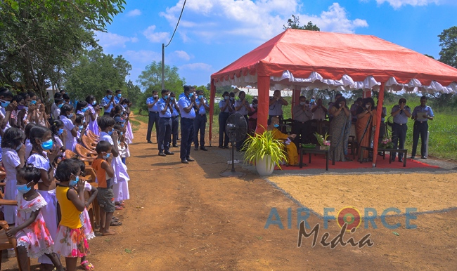 “Guwan Mithudam” Takes Off at Anuradhapura and Vavuniya