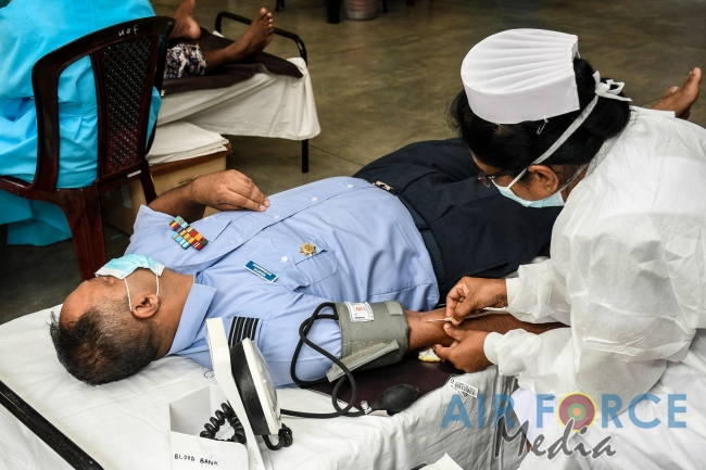 SLAF Base Hingurakgoda Conducts a Blood Donation Campaign