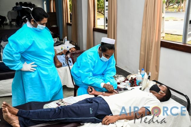 SLAF Base Hingurakgoda Conducts a Blood Donation Campaign