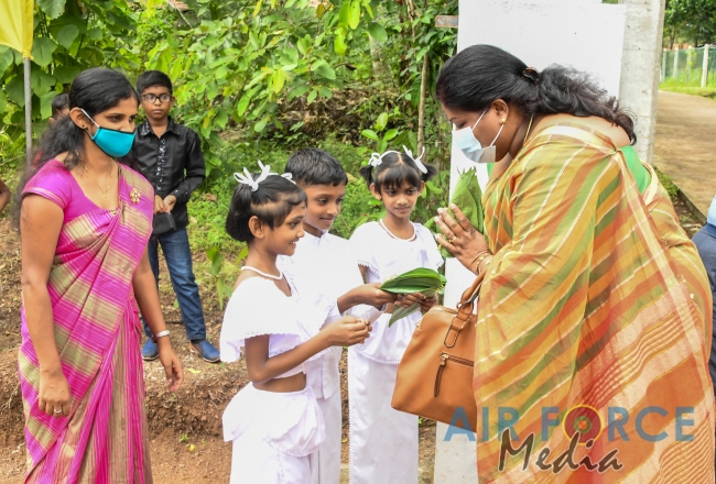 SLAF Seva Vanitha Unit Conducts a House Warming Ceremony at Mirigama