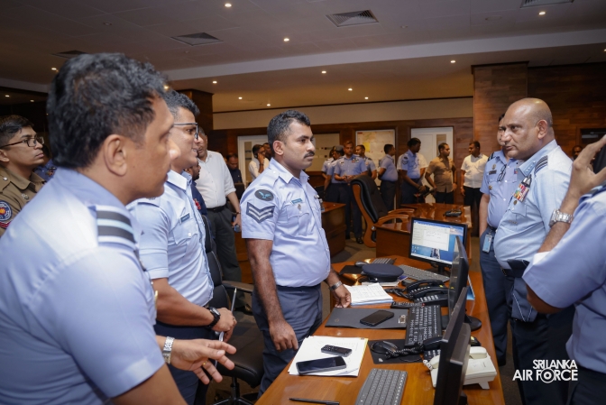 PRESIDENT
REVIEWS SLAF RESCUE AND RELIEF OPERATIONS AT AIR FORCE HQ