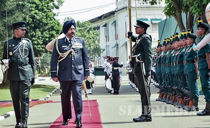 Chief of the Air Staff of Pakistan Air Force Visits Army and Navy HQ's