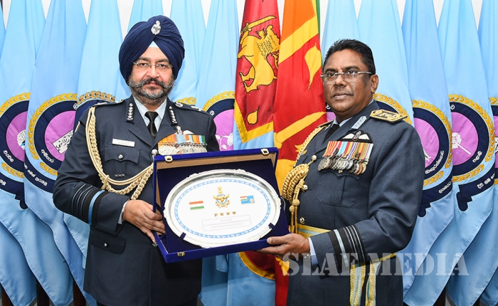 Chief of the Air Staff of the Indian Air Force Calls on the Commander