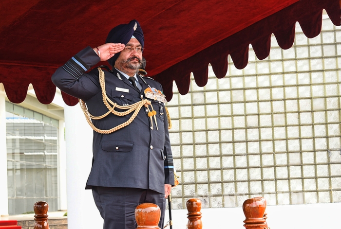 Chief of the Air Staff of the Indian Air Force Calls on the Commander