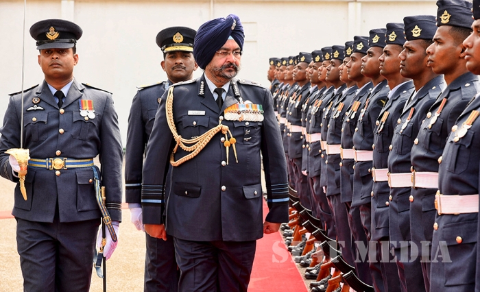Chief of the Air Staff of the Indian Air Force Calls on the Commander
