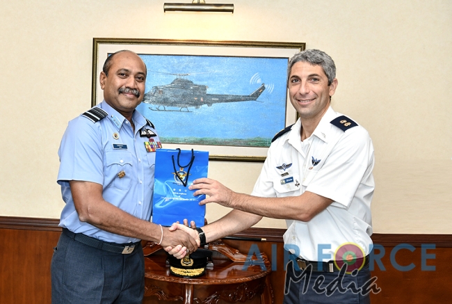 Israeli Defence Attaché Calls on Commander