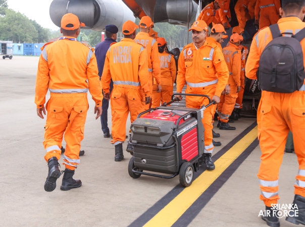 IL-76
IAF AIRCRAFT ARRIVES IN SRI LANKA WITH NDRF TEAM AND DISASTER RELIEF
SUPPLIES