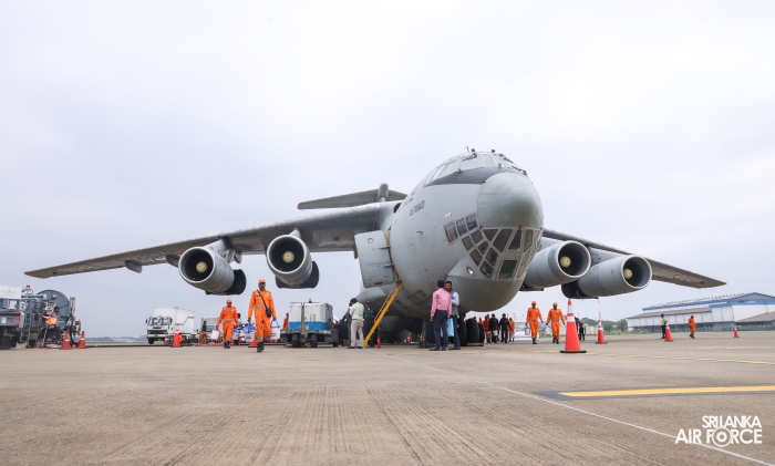 IL-76
IAF AIRCRAFT ARRIVES IN SRI LANKA WITH NDRF TEAM AND DISASTER RELIEF
SUPPLIES