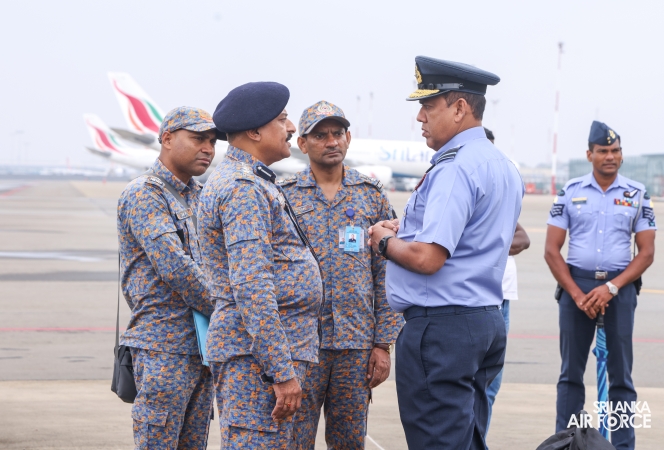 IL-76
IAF AIRCRAFT ARRIVES IN SRI LANKA WITH NDRF TEAM AND DISASTER RELIEF
SUPPLIES