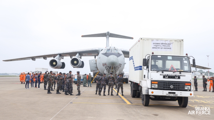 IL-76
IAF AIRCRAFT ARRIVES IN SRI LANKA WITH NDRF TEAM AND DISASTER RELIEF
SUPPLIES